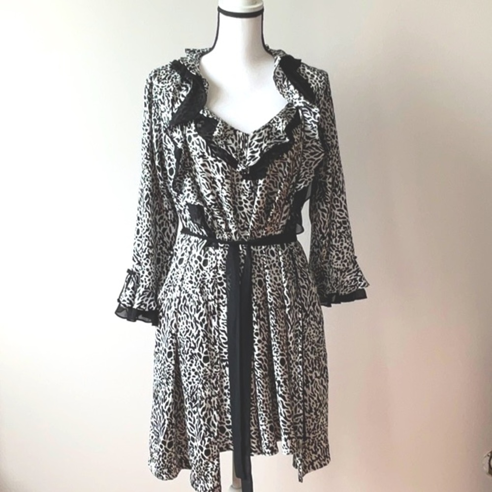 Nightgown and robe set